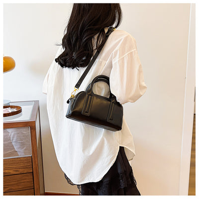 Fashion Retro Single Shoulder Handbag